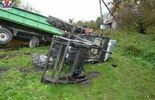 Wypadek ciągnika z kukurydzą w Górze Grabowiec (zdjęcie 4)