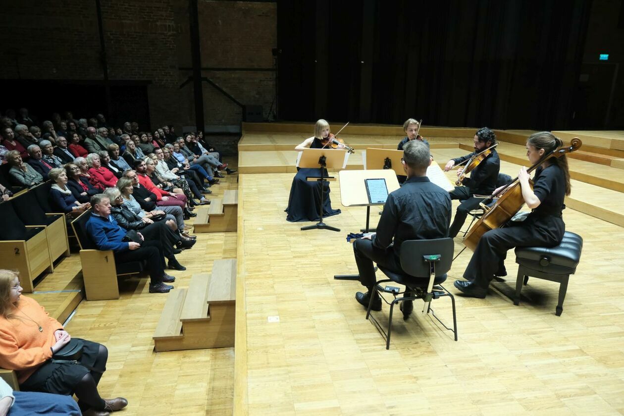  Narodowy Koncert Listopadowy w Filharmonii Lubelskiej (zdjęcie 1) - Autor: DW