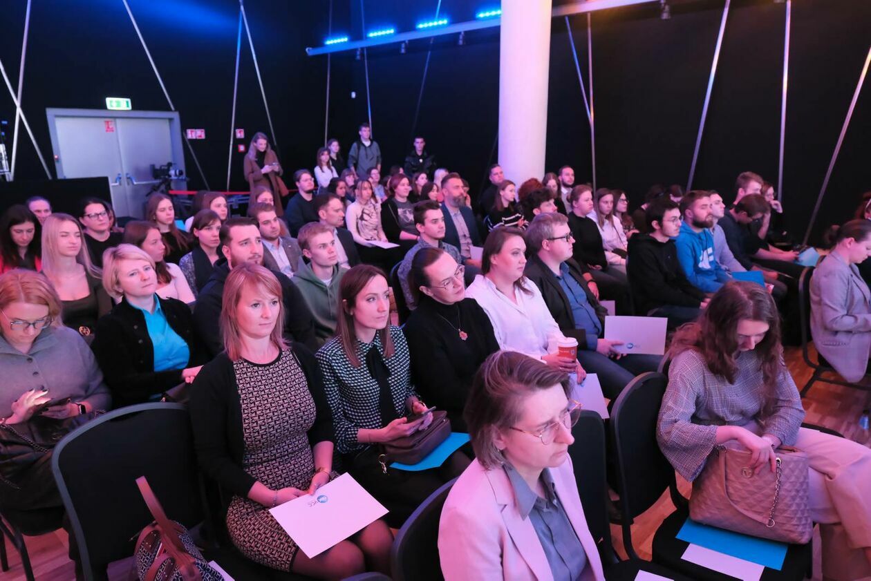   Konferencja pt Kompetencje jutra odbywa się w Lubelskim Centrum Konferencyjnym (zdjęcie 4) - Autor: DW