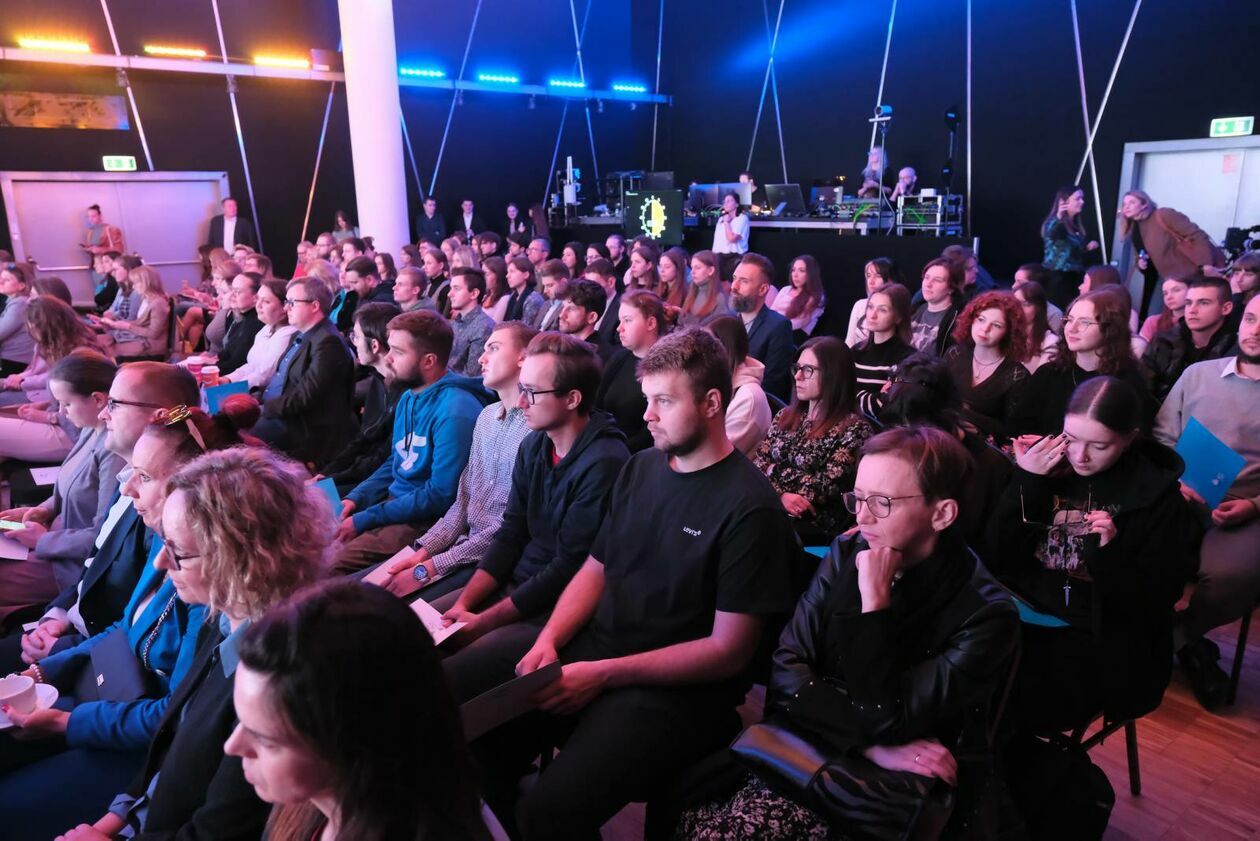   Konferencja pt Kompetencje jutra odbywa się w Lubelskim Centrum Konferencyjnym (zdjęcie 7) - Autor: DW