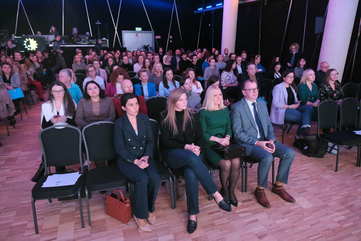   Konferencja pt Kompetencje jutra odbywa się w Lubelskim Centrum Konferencyjnym (zdjęcie 3) - Autor: DW