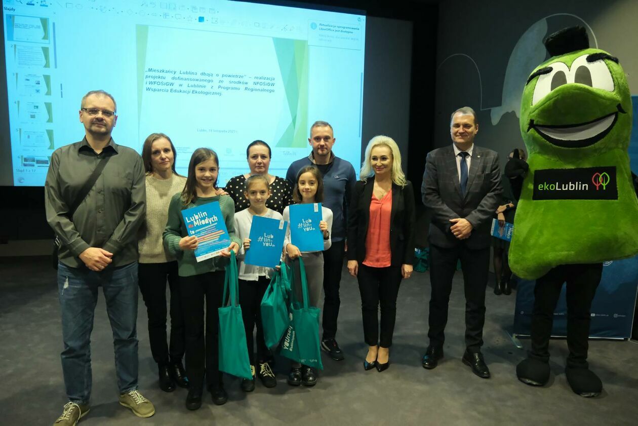  Zwycięzcy ekologicznego konkursu filmowego pt Rymuję powietrze ratuję (zdjęcie 29) - Autor: DW