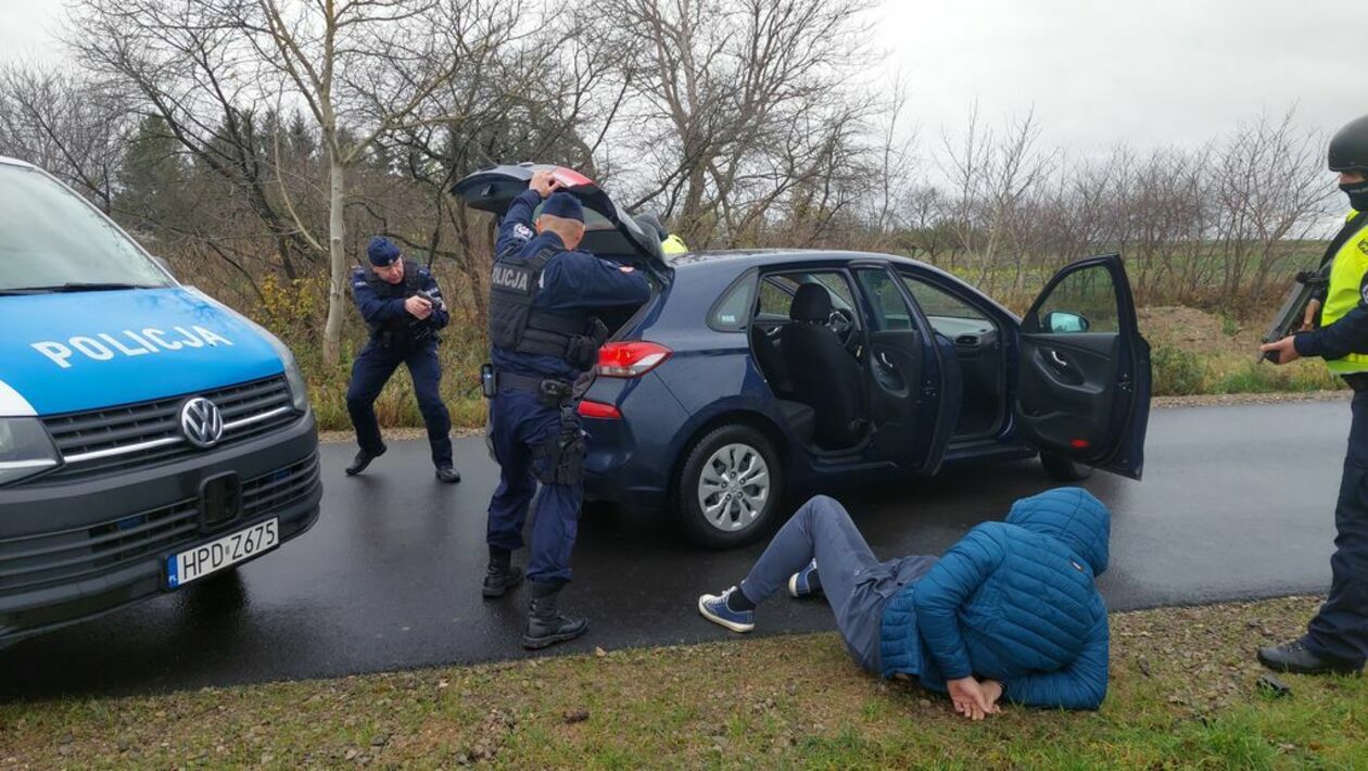  Ćwiczenia policyjne (zdjęcie 7) - Autor: Policja Zamość