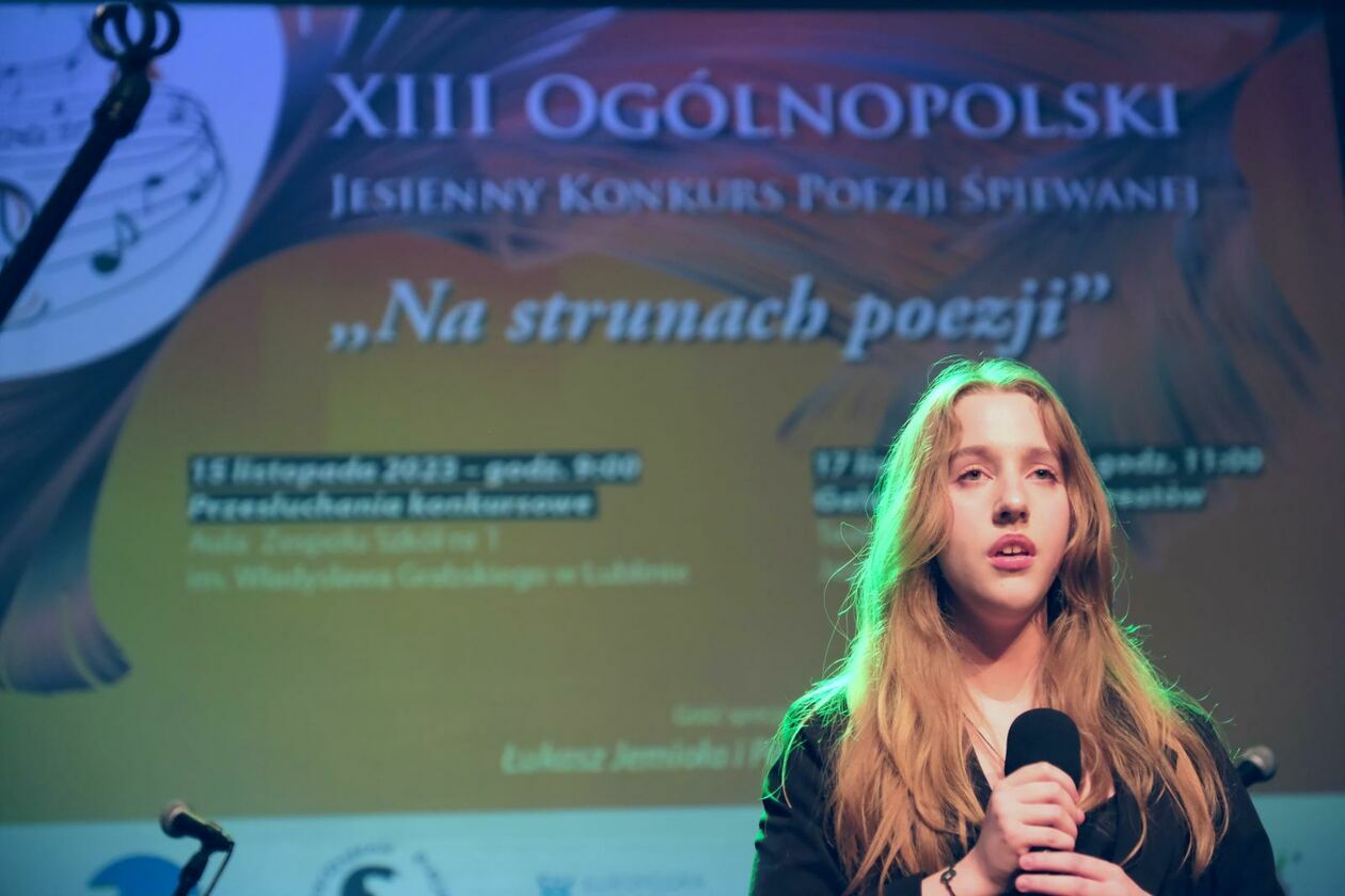  XIII Ogólnopolski Jesienny Konkurs Poezji Śpiewanej pt. Na Strunach Poezji (zdjęcie 3) - Autor: DW