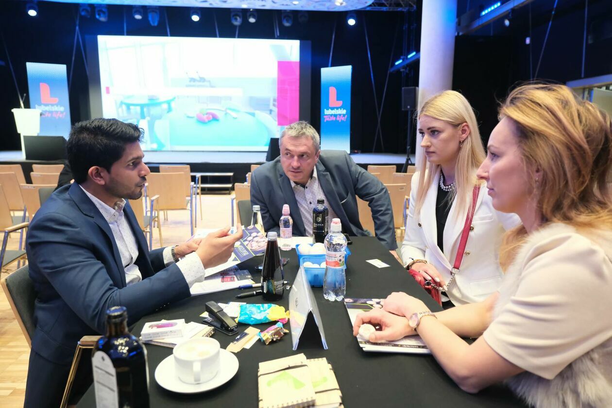  Spotkanie z przedsiębiorcami ze Zjednoczonych Emiratów Arabskich w LCK (zdjęcie 1) - Autor: DW