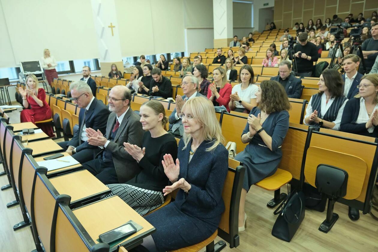   Gala Wręczenia Nagród AKLAUD - Akademicki Laur Dziennikarski  (zdjęcie 2) - Autor: DW