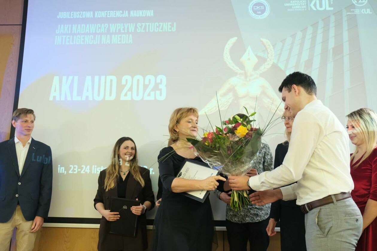   Gala Wręczenia Nagród AKLAUD - Akademicki Laur Dziennikarski  (zdjęcie 9) - Autor: DW