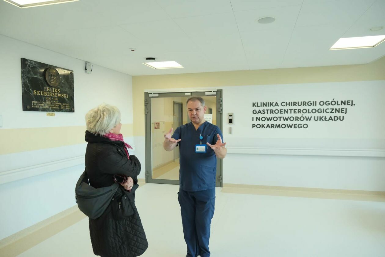  Kliniki zabiegowe w nowej części szpitala USK 1 (zdjęcie 18) - Autor: DW