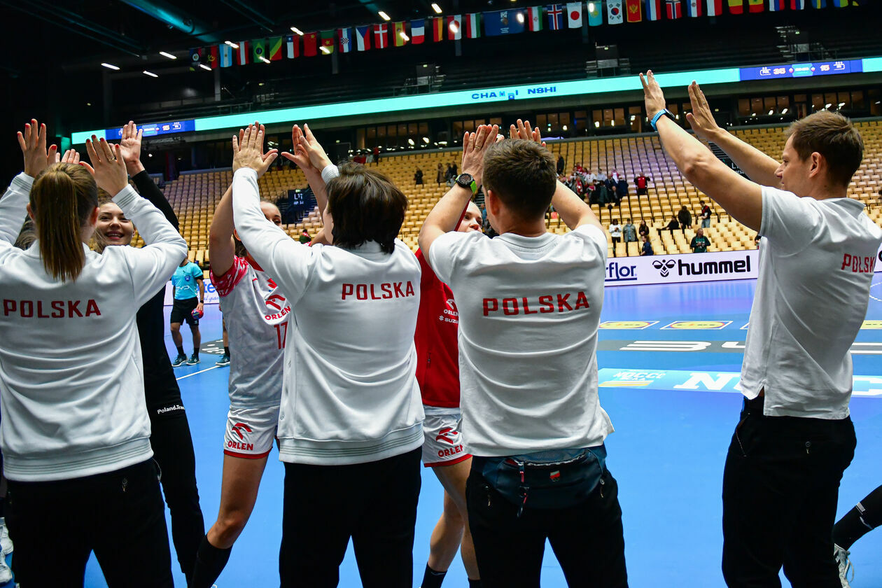  MŚ piłkarek ręcznych: Polska – Iran 35:15 (18:8) (zdjęcie 48) - Autor: Paweł Bejnarowicz/ZPRP