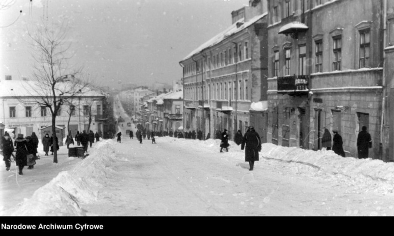  <p>Ul. Lubartowska w roku 1940 - widok zimą</p>