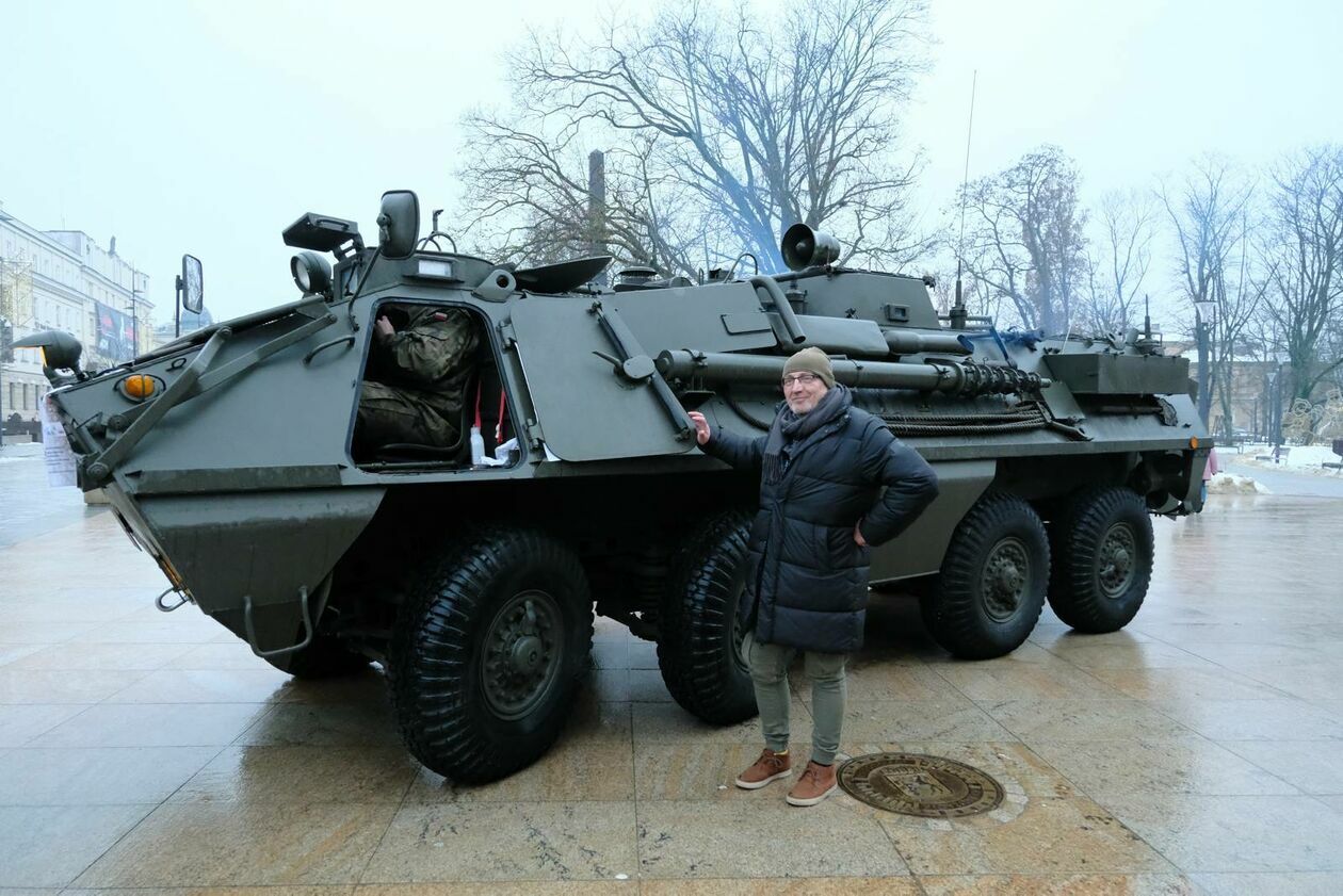  Rekonstrukcja wprowadzenia stanu wojennego (zdjęcie 6) - Autor: DW