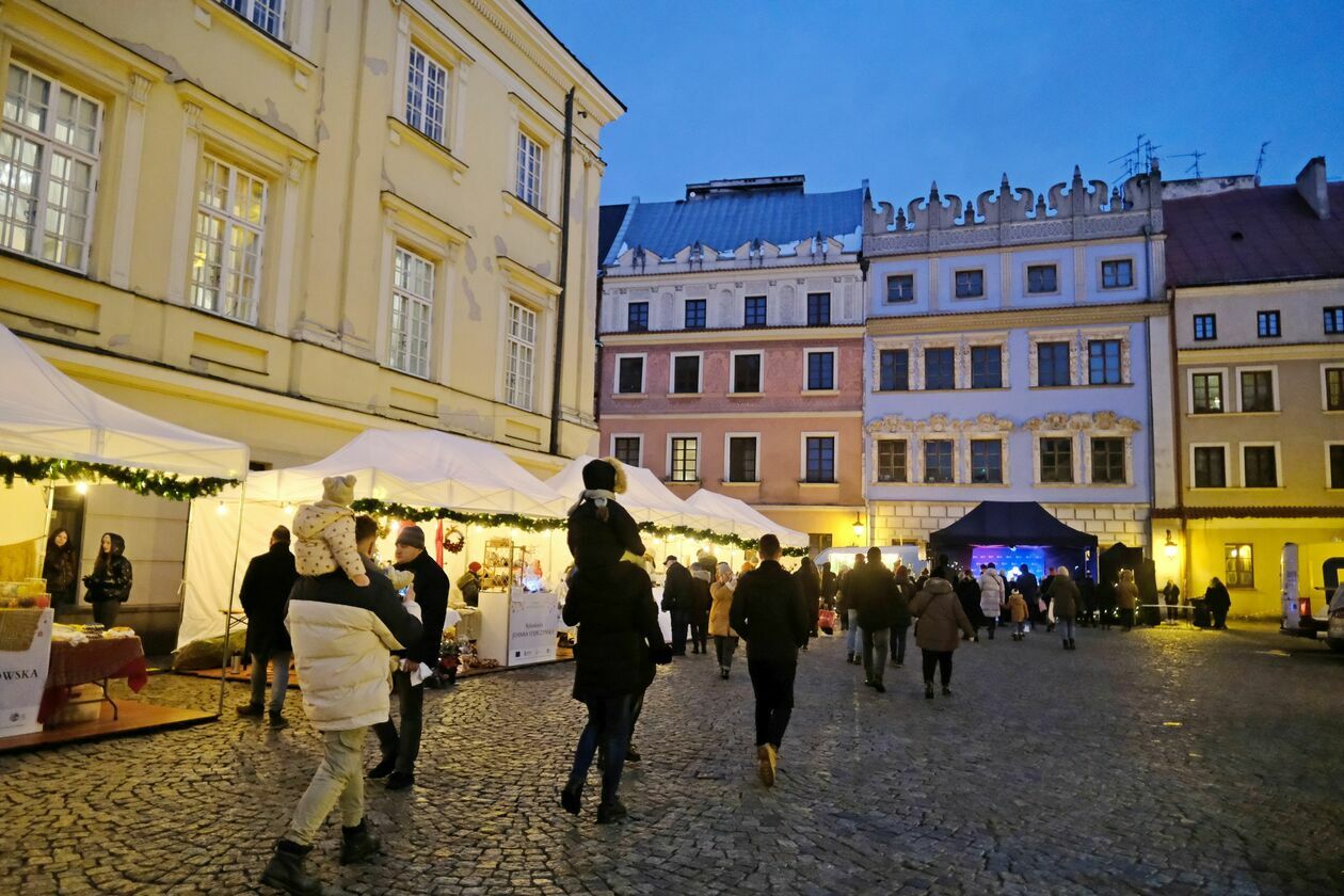  Jarmark Bożonarodzeniowy na Rynku Starego Miasta w Lublinie (zdjęcie 3) - Autor: DW