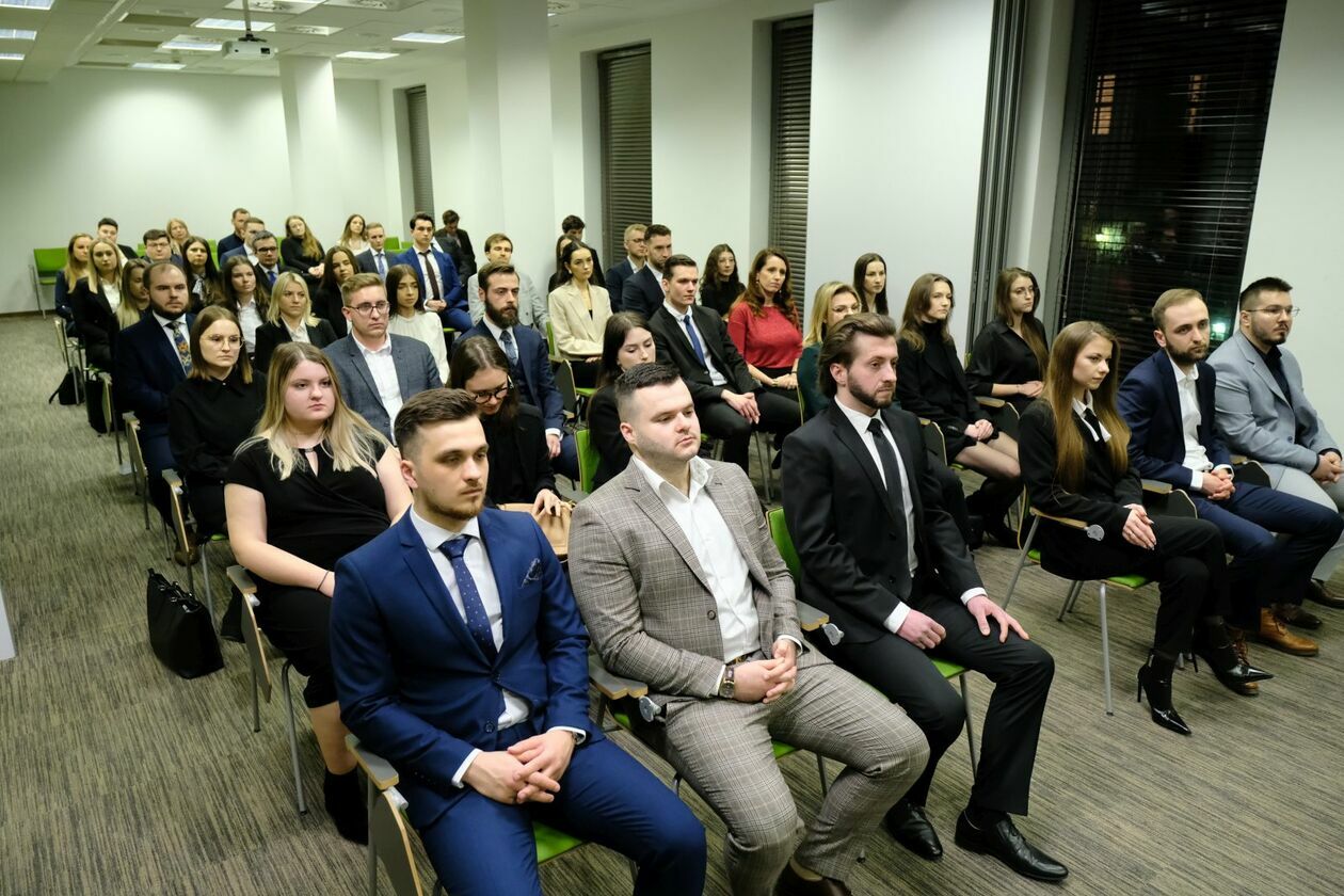  Ślubowanie aplikantów Izby Adwokackiej w Lublinie  (zdjęcie 8) - Autor: DW
