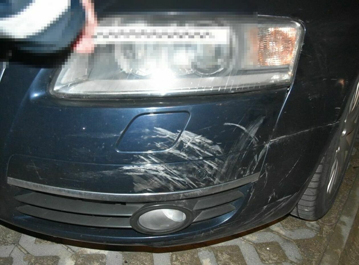 zdewastowane samochody - Autor: policja bialska