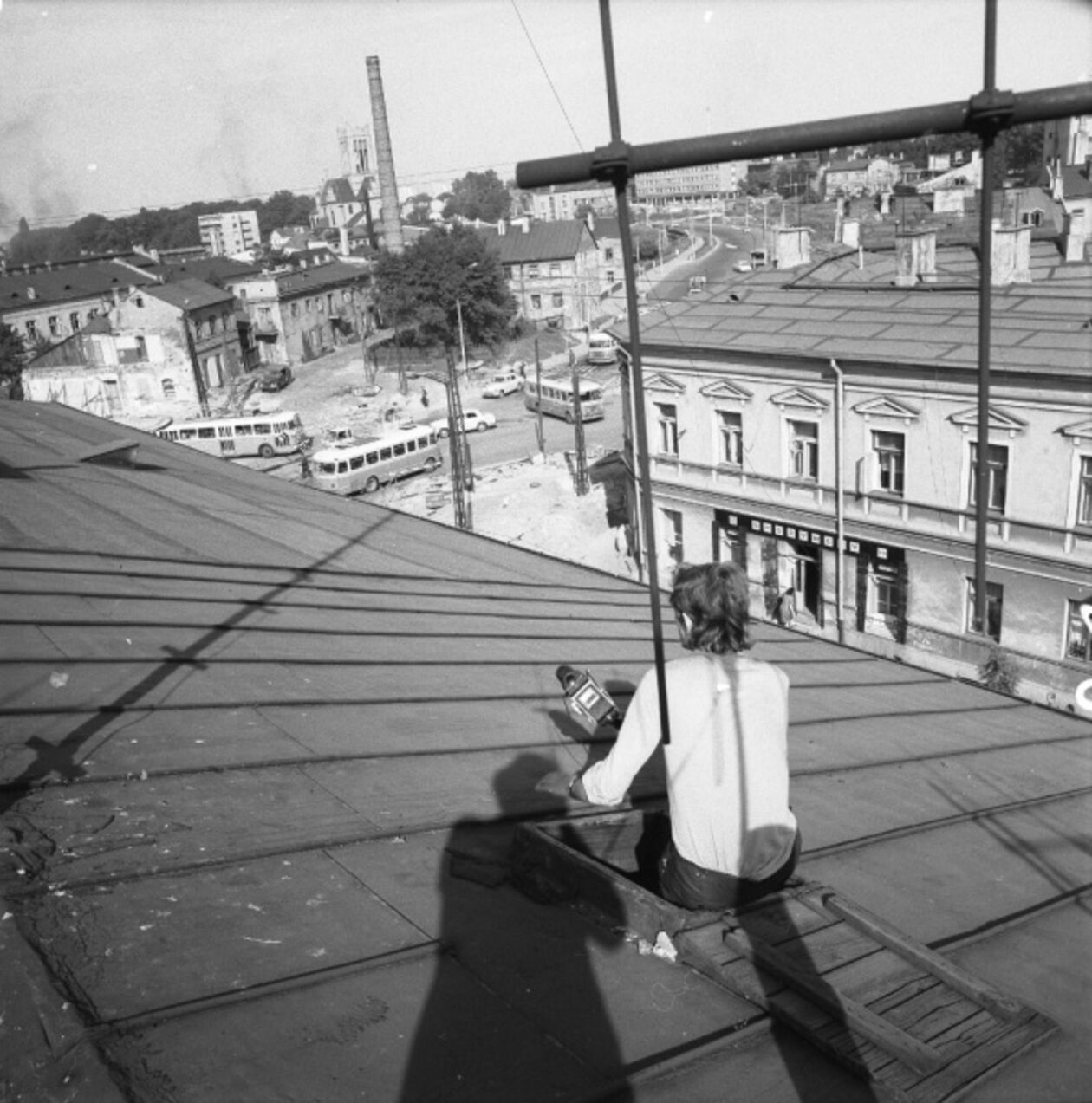  <p>Widok z dachu kamienicy przy ulicy 1 Maja w stronę ulicy Wolskiej</p>