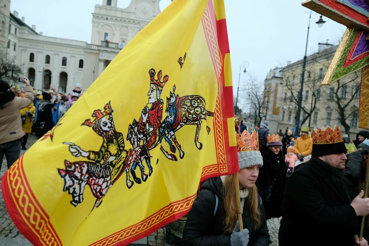  Orszak Trzech Króli przeszedł ulicami Lublina (zdjęcie 23) - Autor: DW