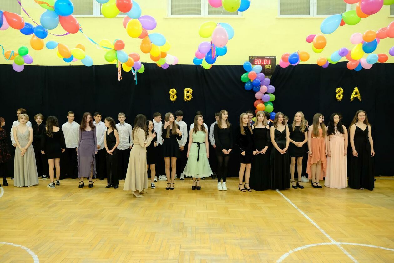 Bal 8-klasistów w Szkole Podstawowej nr 34 w Lublinie