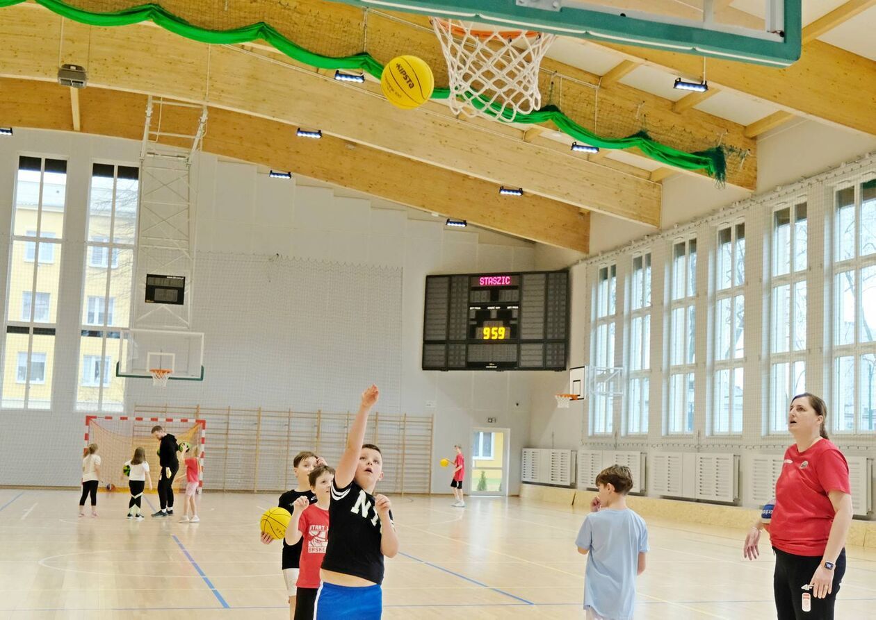  Start Lublin Basket School: ferie z koszykówką (zdjęcie 4) - Autor: DW