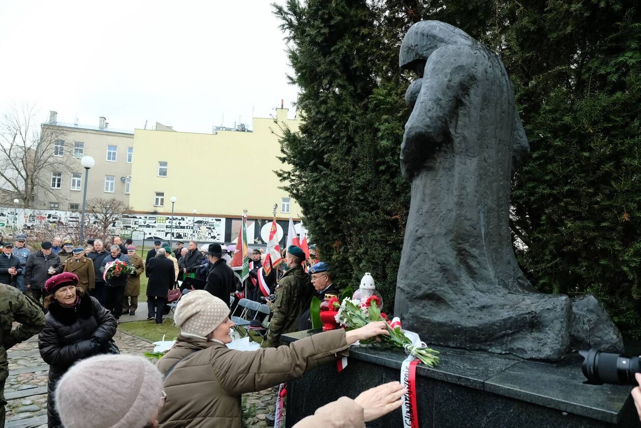  Obchody 84. rocznicy masowych deportacji Polaków na Sybir (zdjęcie 8) - Autor: DW