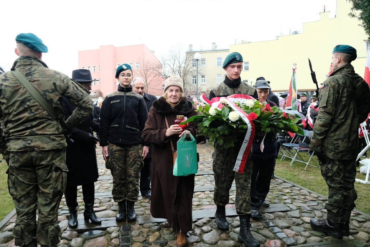  Obchody 84. rocznicy masowych deportacji Polaków na Sybir (zdjęcie 16) - Autor: DW