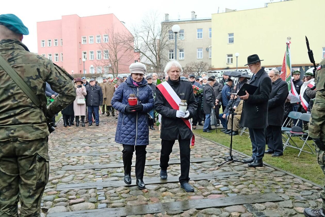  Obchody 84. rocznicy masowych deportacji Polaków na Sybir (zdjęcie 15) - Autor: DW