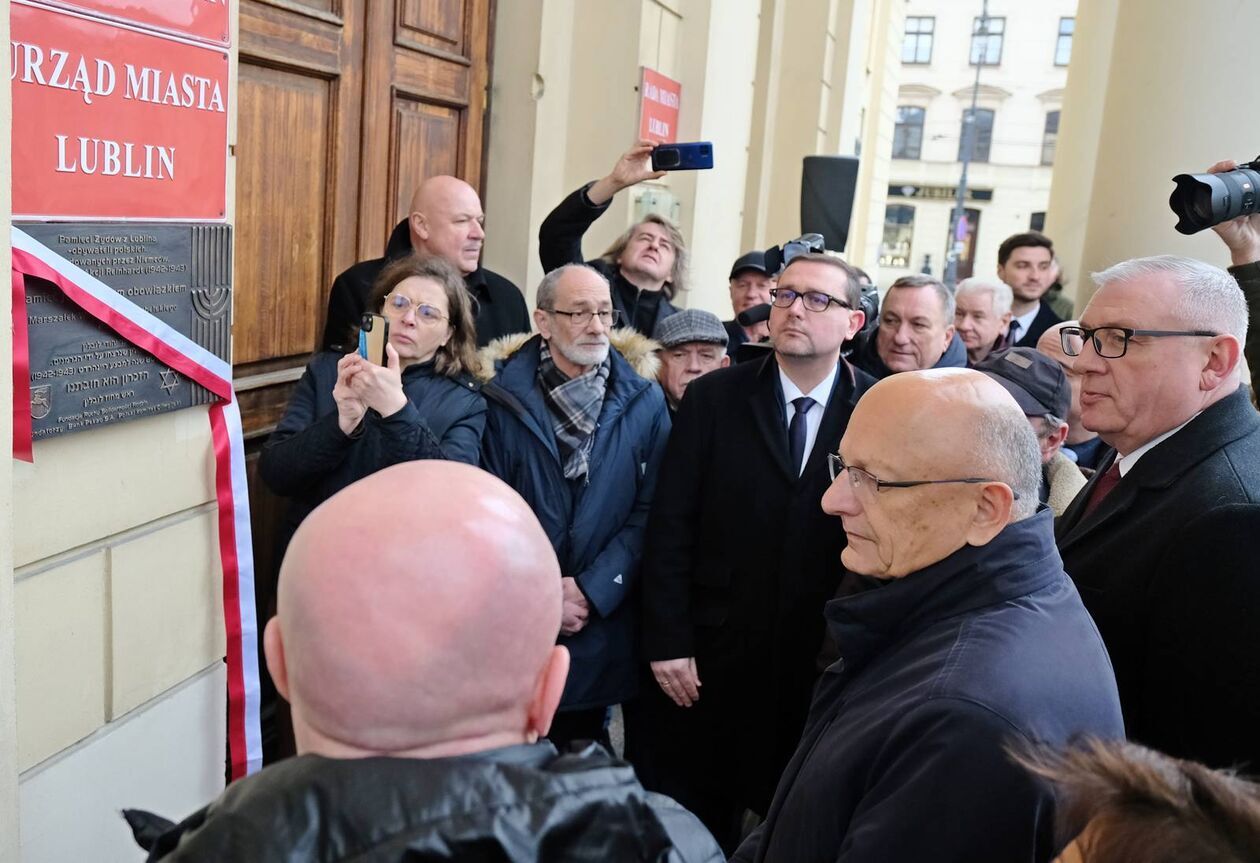  Odsłonięcie Tablicy Pamięci Żydów z Lublina, Ofiar niemieckiej zbrodniczej akcji Reinhardt (zdjęcie 8) - Autor: DW