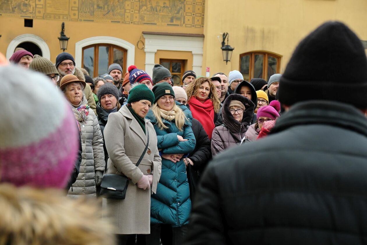  Spacer pt. Zakochany Lublin prowadzi przewodniczka Agnieszka Malinowska-Mikołajczyk (zdjęcie 20) - Autor: DW