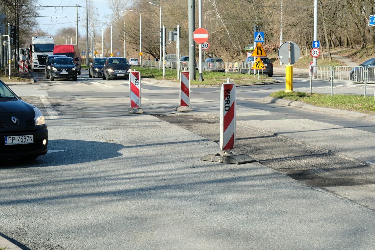  Drogowcy naprawiaja ul. Głęboką i al. Witosa (zdjęcie 19) - Autor: DW