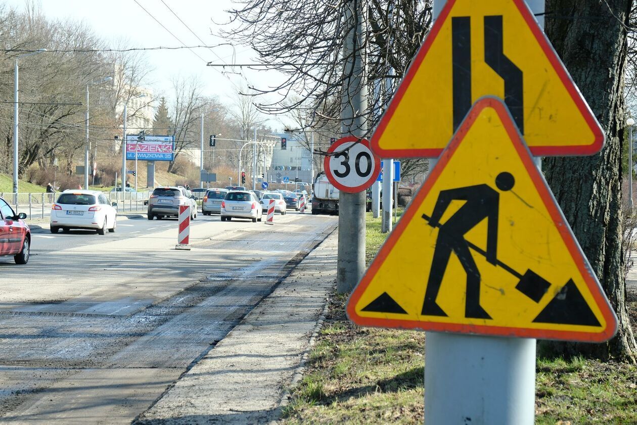  Drogowcy naprawiaja ul. Głęboką i al. Witosa (zdjęcie 18) - Autor: DW