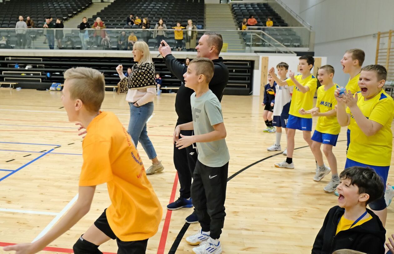  V’ball Talents Cup - Turniej Minisiatkówki dwójek i trójek chłopców (zdjęcie 97) - Autor: DW