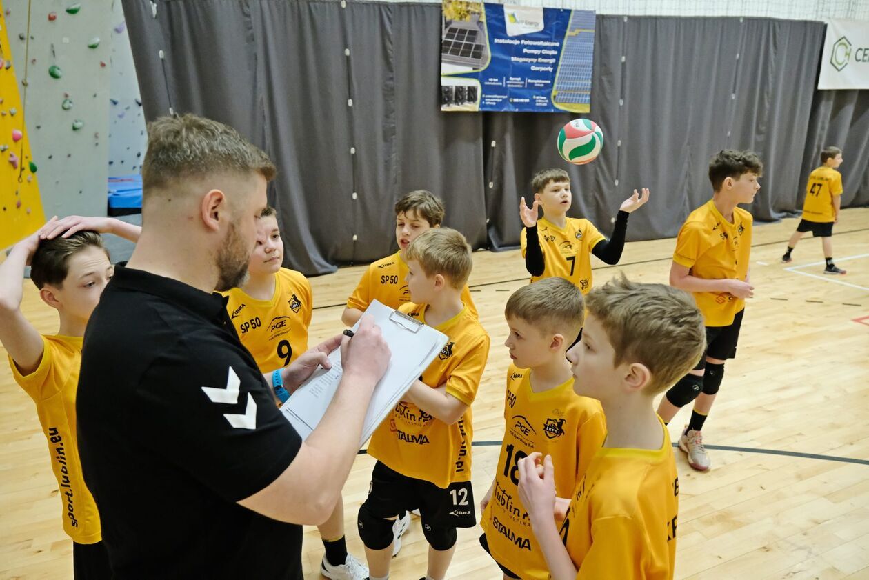  V’ball Talents Cup - Turniej Minisiatkówki dwójek i trójek chłopców (zdjęcie 21) - Autor: DW