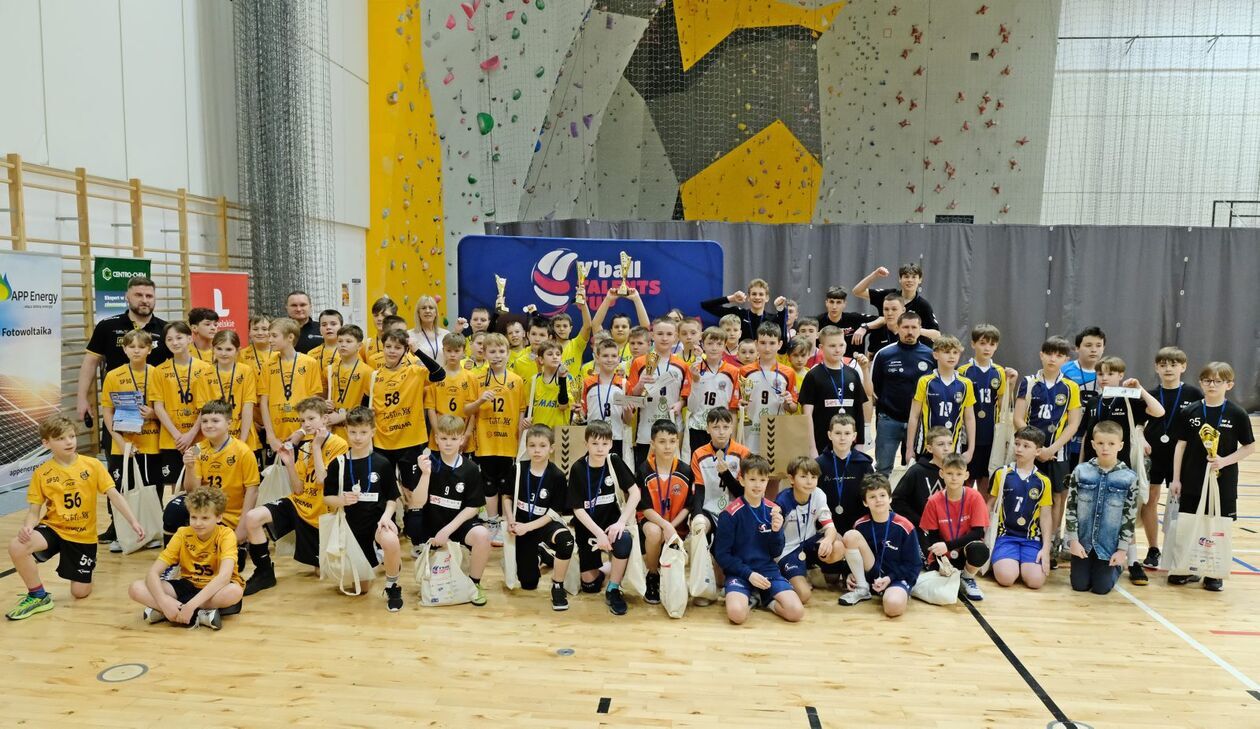  V’ball Talents Cup - Turniej Minisiatkówki dwójek i trójek chłopców  - Autor: DW