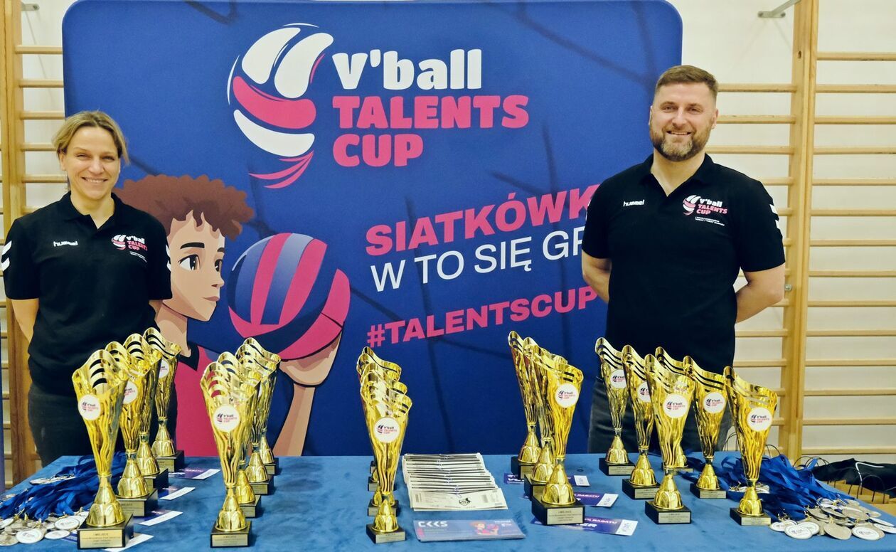  V’ball Talents Cup - Turniej Minisiatkówki dwójek i trójek chłopców (zdjęcie 8) - Autor: DW