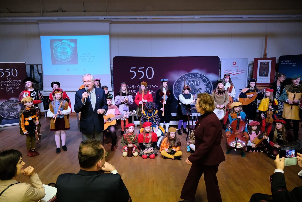  Obchody 550-lecia Województwa Lubelskiego w Wojewódzkiej Bibliotece Publicznej w Lublinie (zdjęcie 47) - Autor: DW