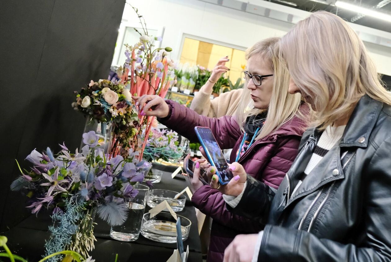  Pokaz Florystyczny w hali kwiatowej B2 Lubelskiego Rynku Hurtowego S.A.  (zdjęcie 10) - Autor: DW