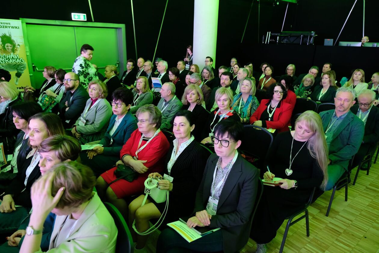  XI Ogólnopolska Konferencja Samorządu i Oświaty pt. Edukacja Przyszłości (zdjęcie 6) - Autor: DW