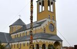13-metrowa palma stanęła przed kościołem pw. Św. Kingi w Świdniku (zdjęcie 4)