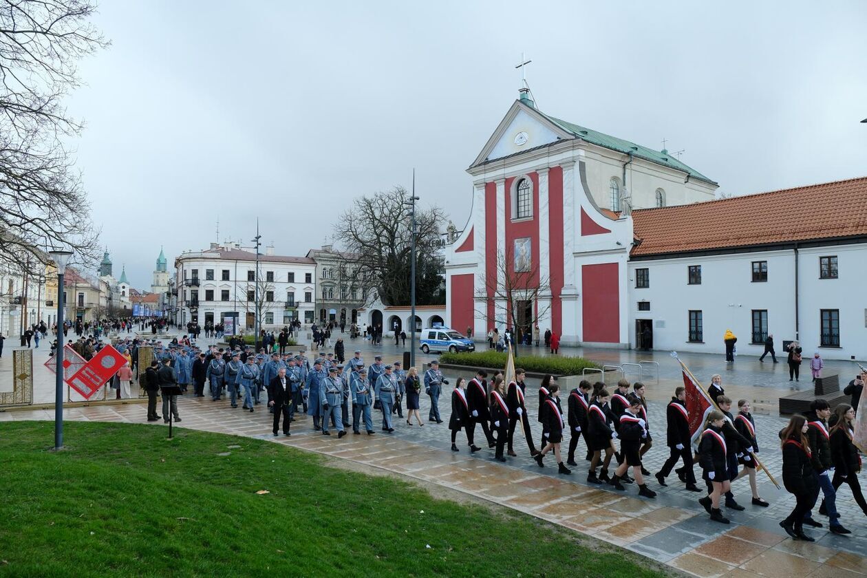  Piłsudczycy świętowali imieniny Marszałka na pl. Litewskim (zdjęcie 12) - Autor: DW