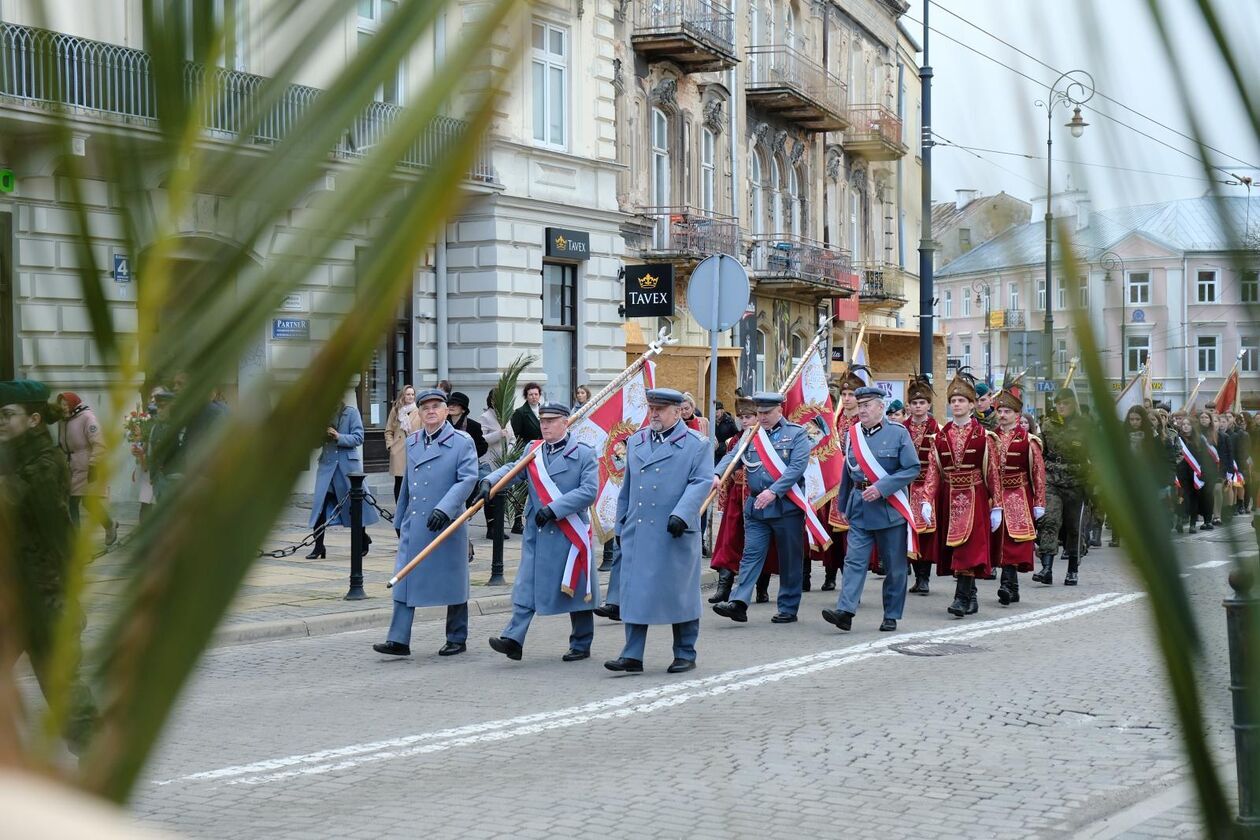  Piłsudczycy świętowali imieniny Marszałka na pl. Litewskim (zdjęcie 4) - Autor: DW