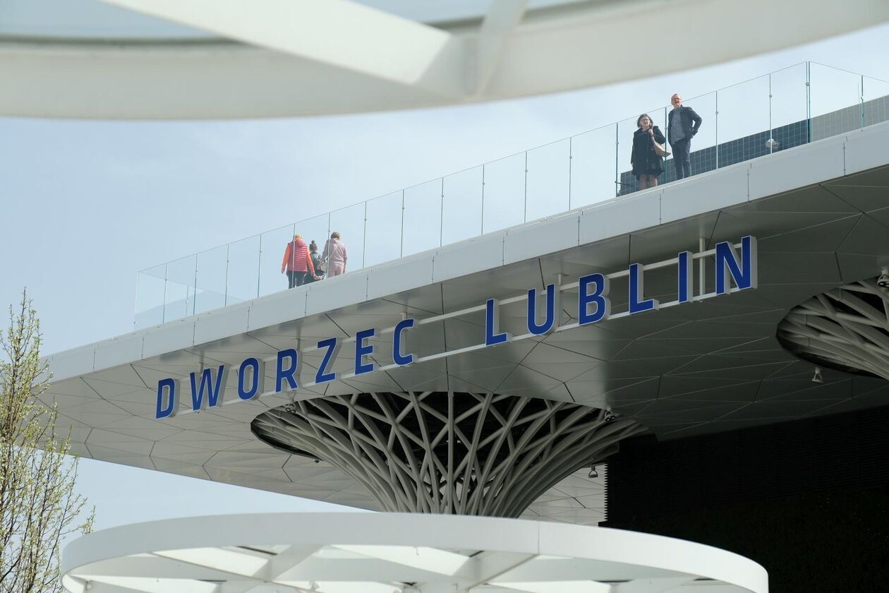  Taras widokowy na Dworcu Lublin już otwarty dla lublinian i przyjezdnych (zdjęcie 27) - Autor: DW