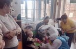 Goście z Fundacji Parasol Roztocza w tomaszowskim szpitalu (zdjęcie 5)