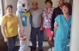 Goście z Fundacji Parasol Roztocza w tomaszowskim szpitalu (zdjęcie 3)