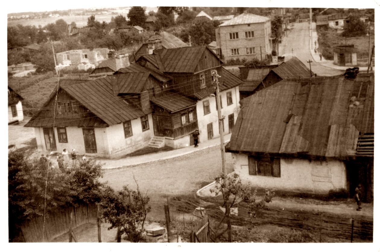  <p>Lata 1955-1965. Widok na ulicę Targową.</p>
