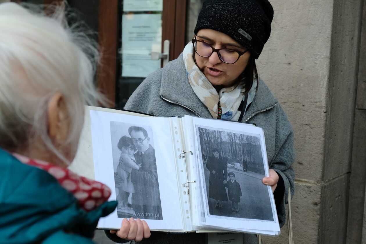  Akcja pisania listów do Henia dla pamięci zagłady lubelskich Żydów (zdjęcie 24) - Autor: DW