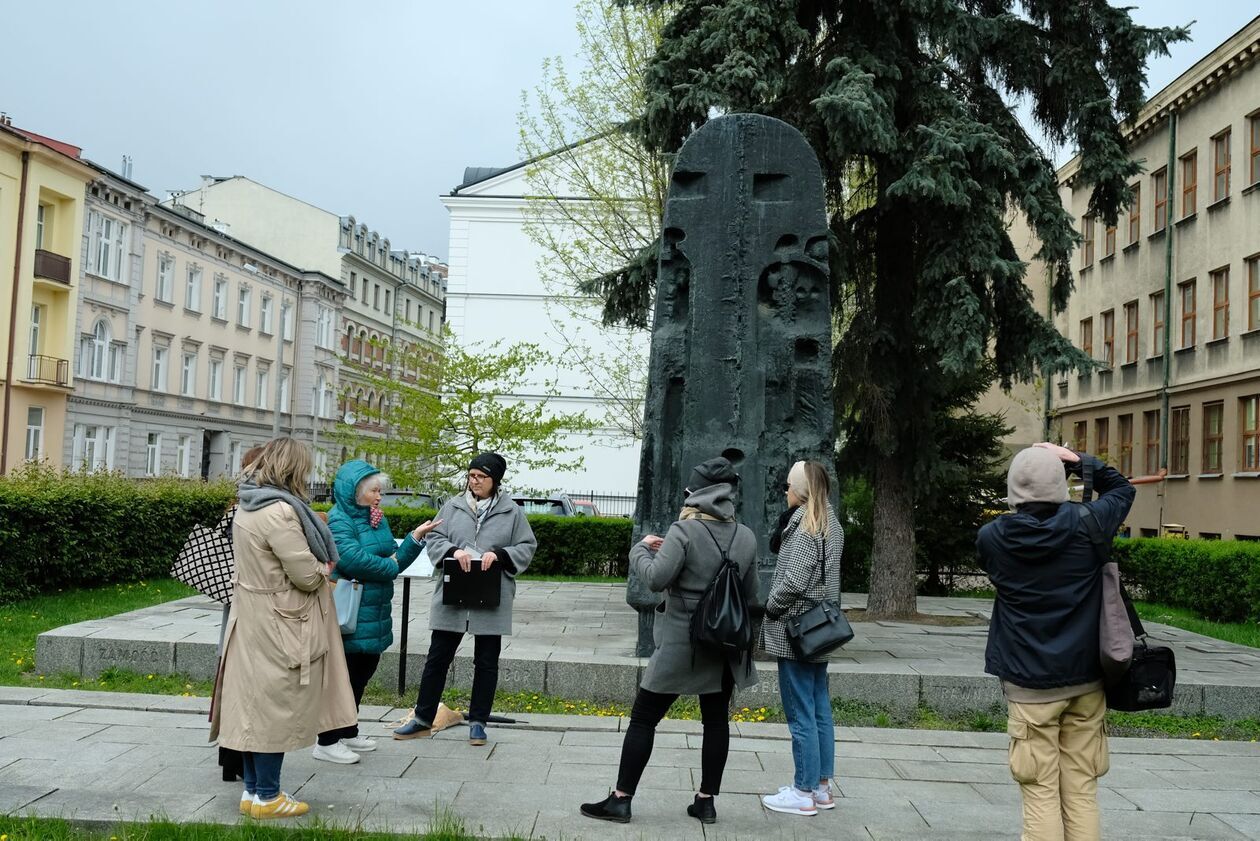  Akcja pisania listów do Henia dla pamięci zagłady lubelskich Żydów (zdjęcie 29) - Autor: DW