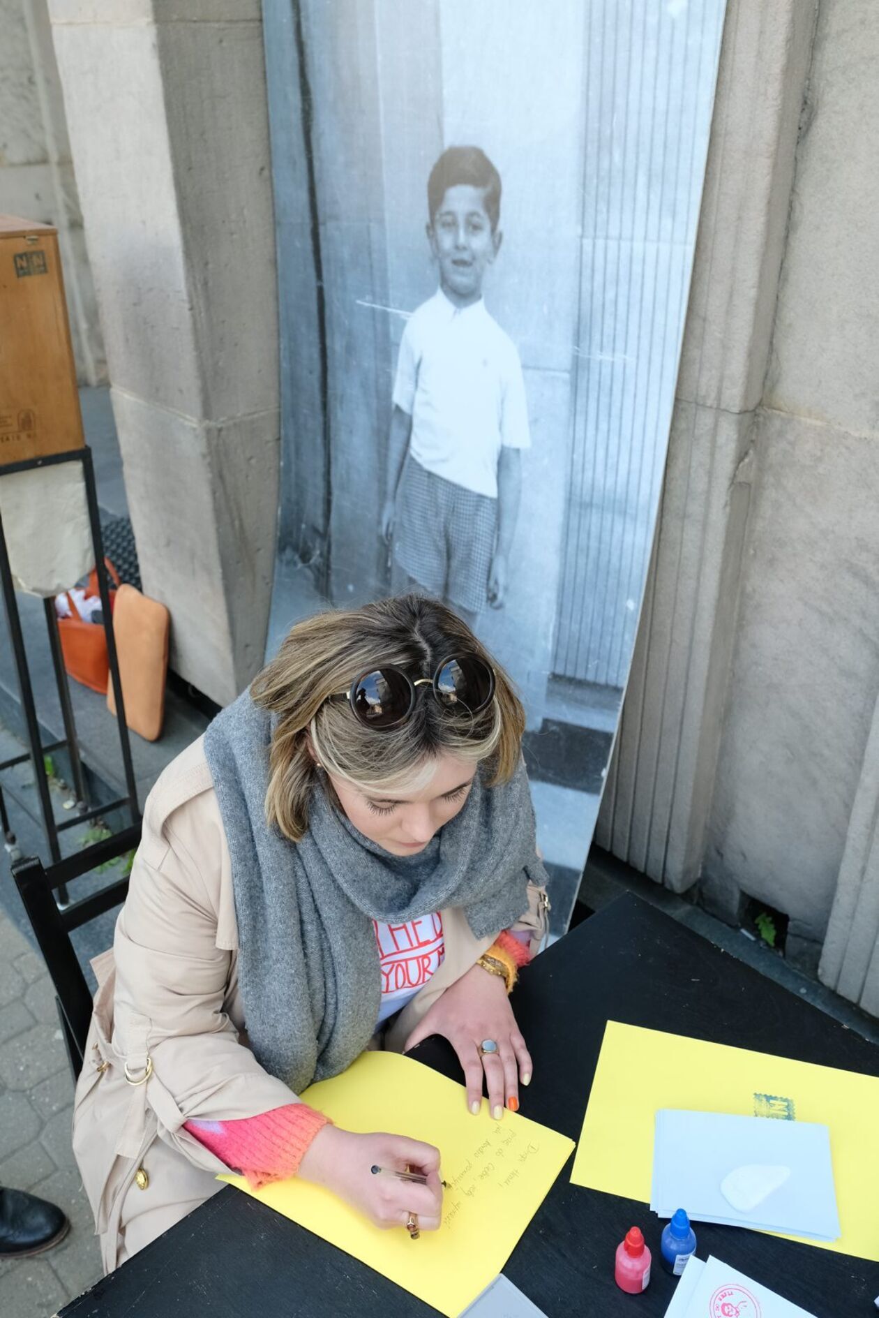  Akcja pisania listów do Henia dla pamięci zagłady lubelskich Żydów (zdjęcie 3) - Autor: DW