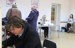 Druga tura wyborów samorządowych w Obwodowej Komisji Wyborczej nr 6 w Świdniku (zdjęcie 2)