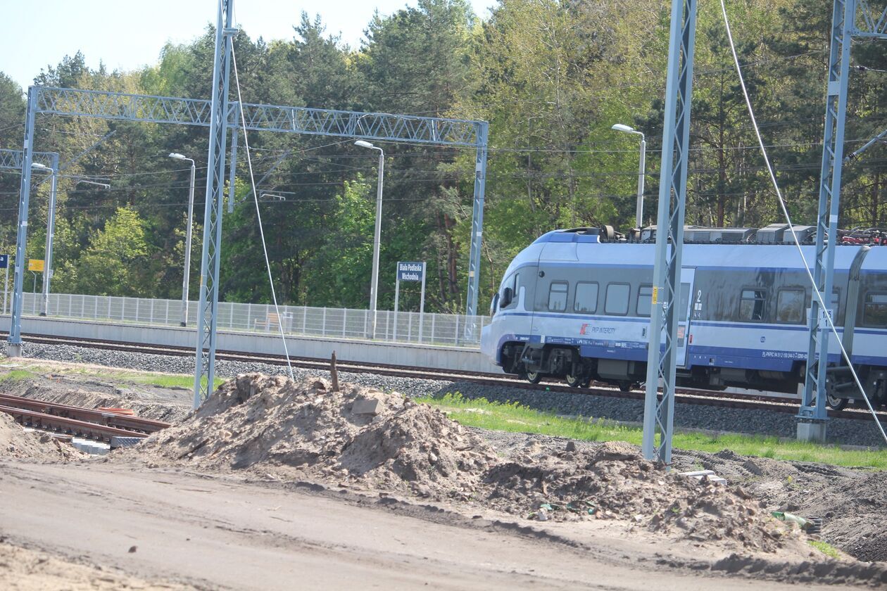  Budowa przystanku PKP Biała Podlaska Wschodnia  (zdjęcie 4) - Autor: Ewelina Burda