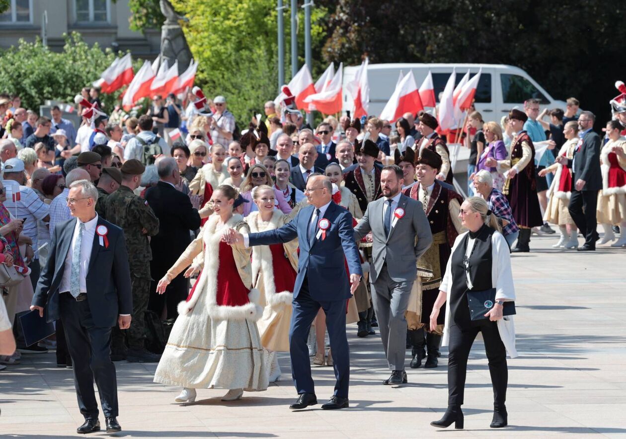  Lublin zatańczył polneza (zdjęcie 53) - Autor: DW