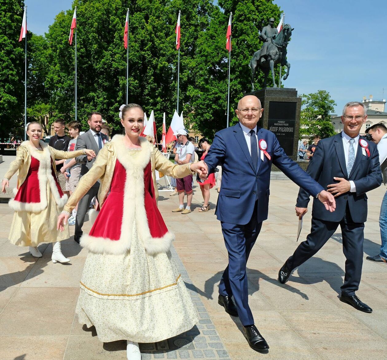  Lublin zatańczył polneza (zdjęcie 21) - Autor: DW